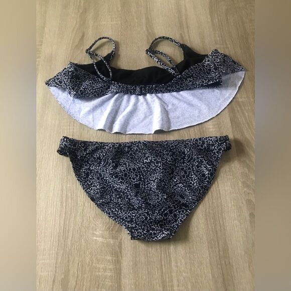 NWOT … OLD NAVY Black & White Tankini / Swimsuit - Picture 2 of 6